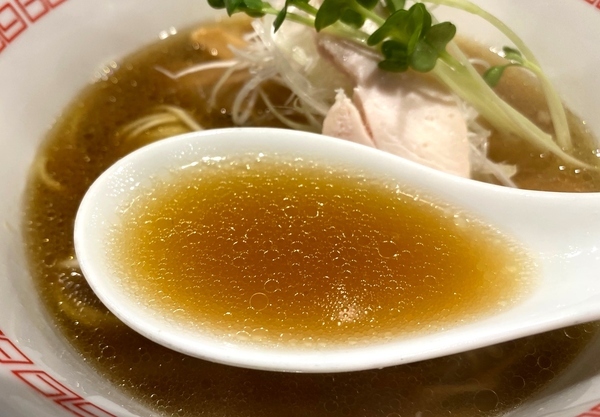 ラーメン 六九麺_スープ.jpg